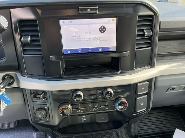 New 2026 Oxford White Ford XL image 15