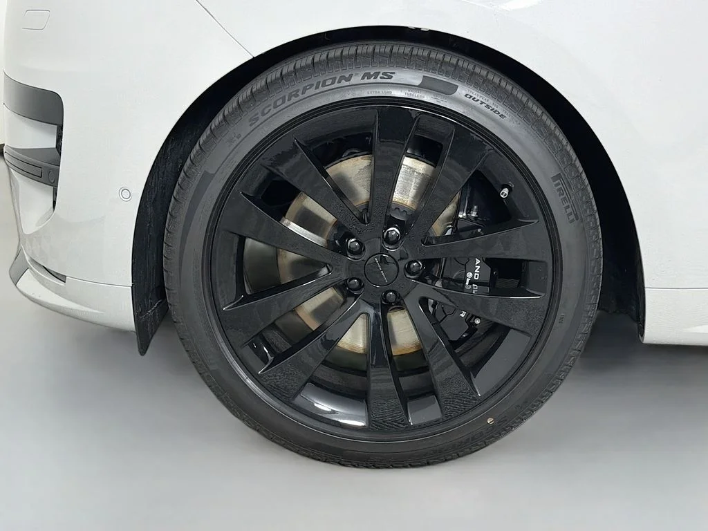 New 2026 Borasco Grey Land Rover Dynamic SE image 33
