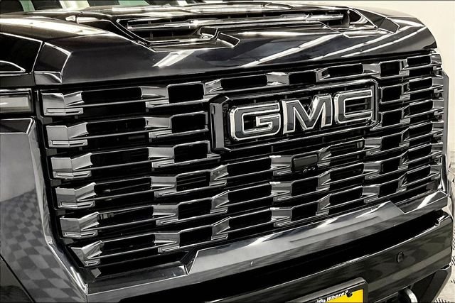 Used 2024 Onyx Black GMC Denali Ultimate image 35