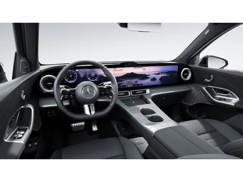 New 2027 Silver Mercedes-Benz GLC 400 image 3