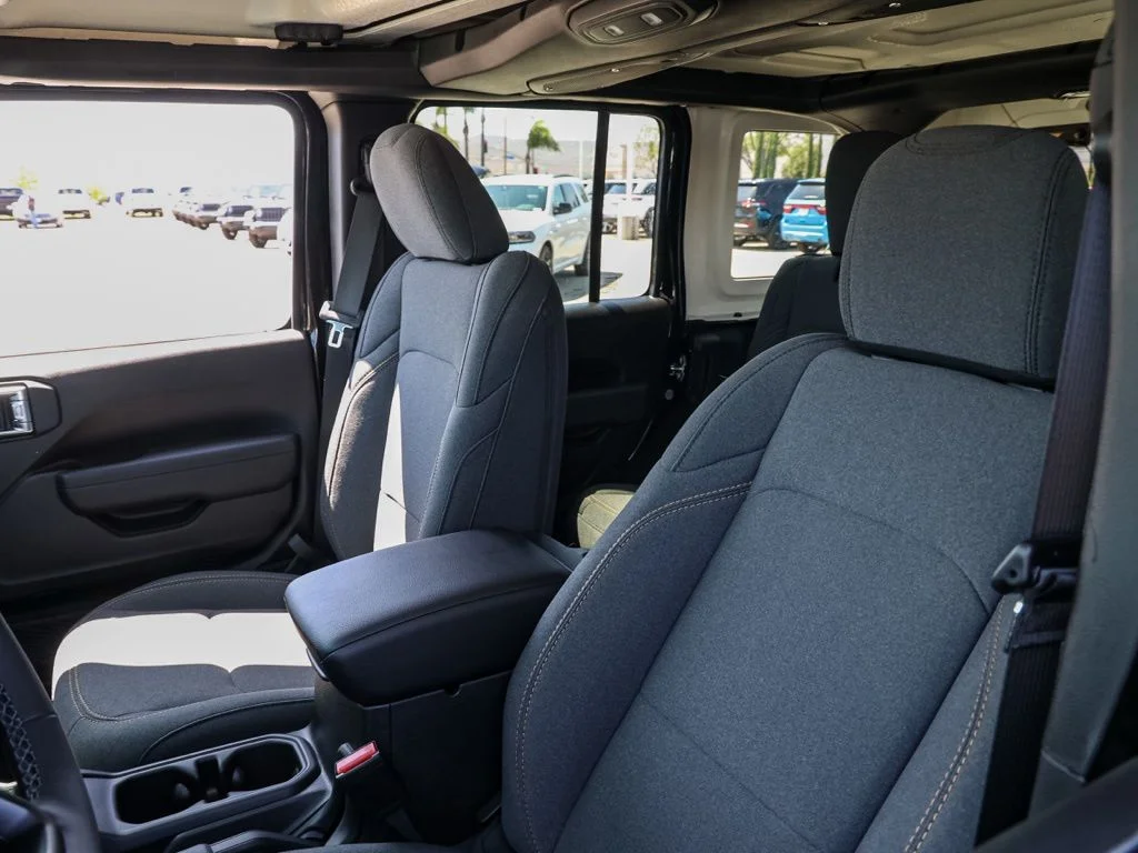 New 2026 Black Clear-Coat Exterior Paint Jeep Sport S image 20