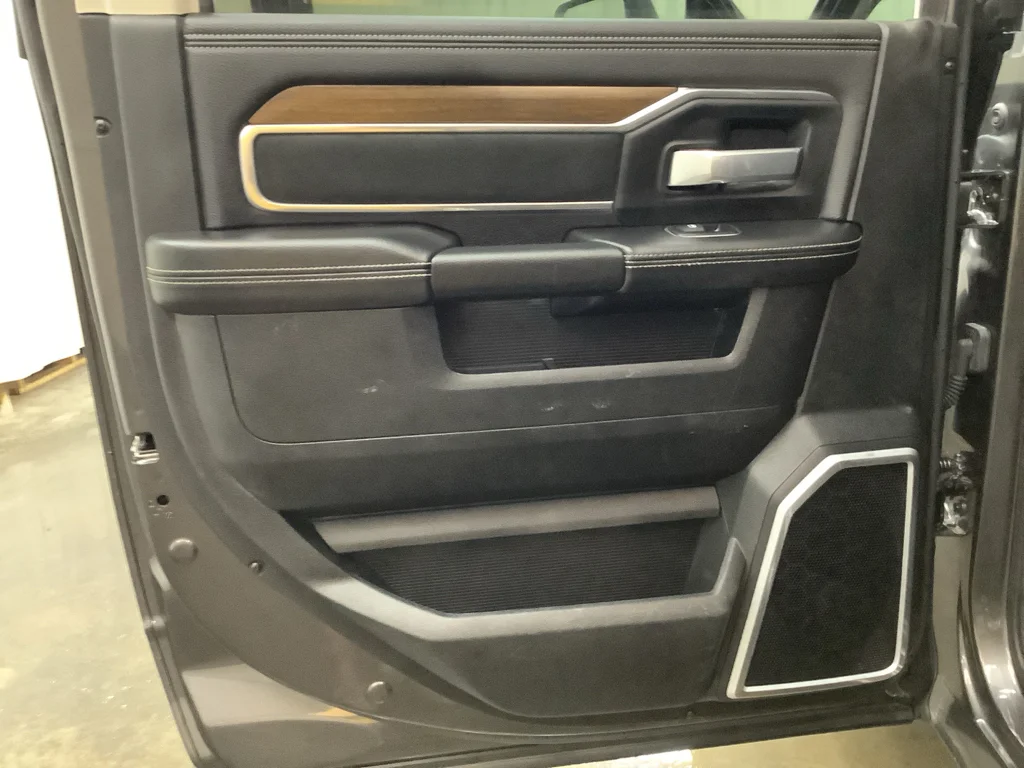 Used 2024 Granite Crystal Metallic Clearcoat Ram Laramie image 24