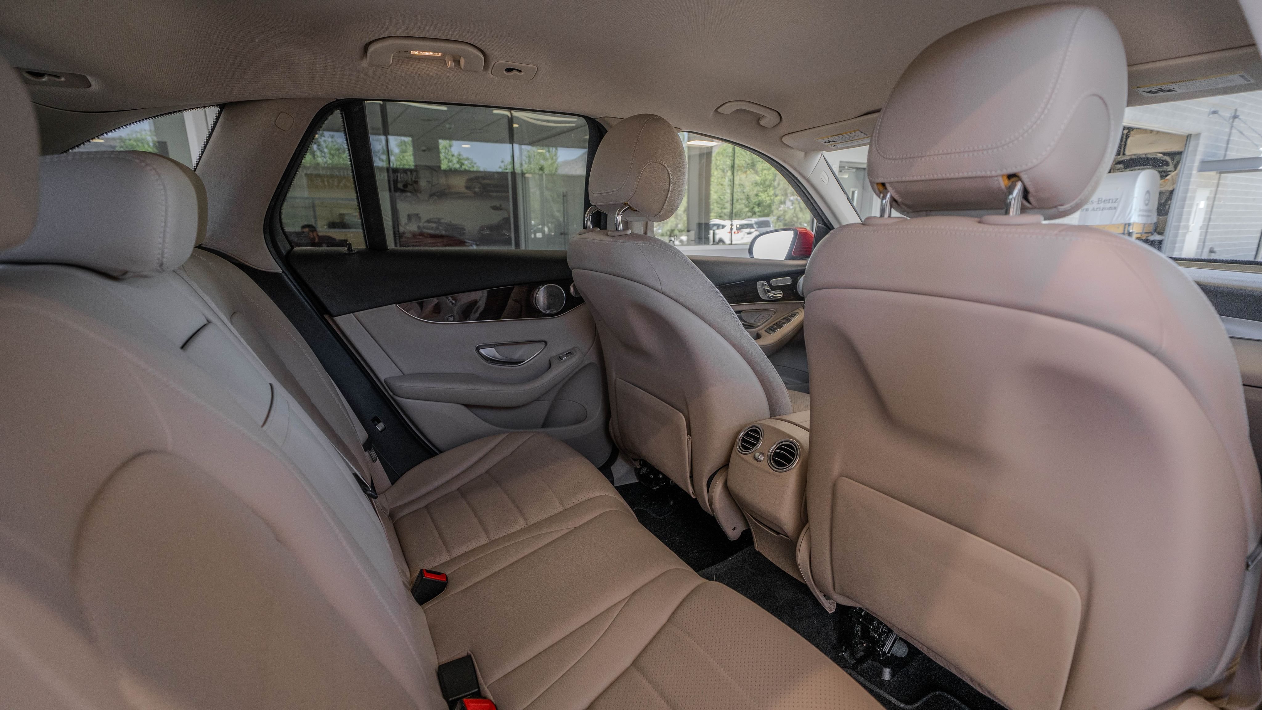Used 2016 Red Mercedes-Benz GLC 300 image 20