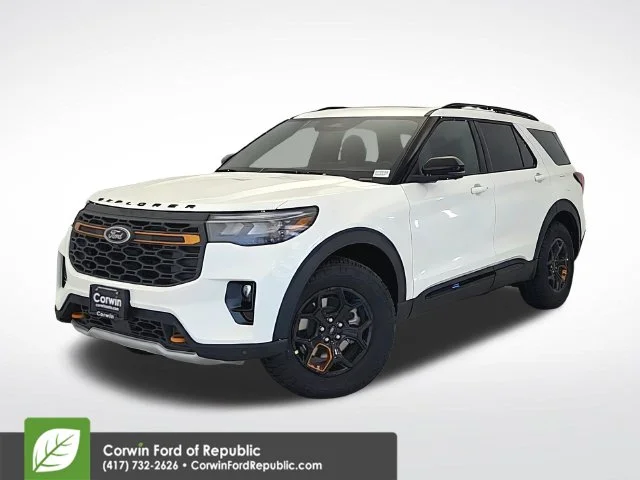 New 2026 Star White Metallic Tri-Coat Ford Tremor® image 1