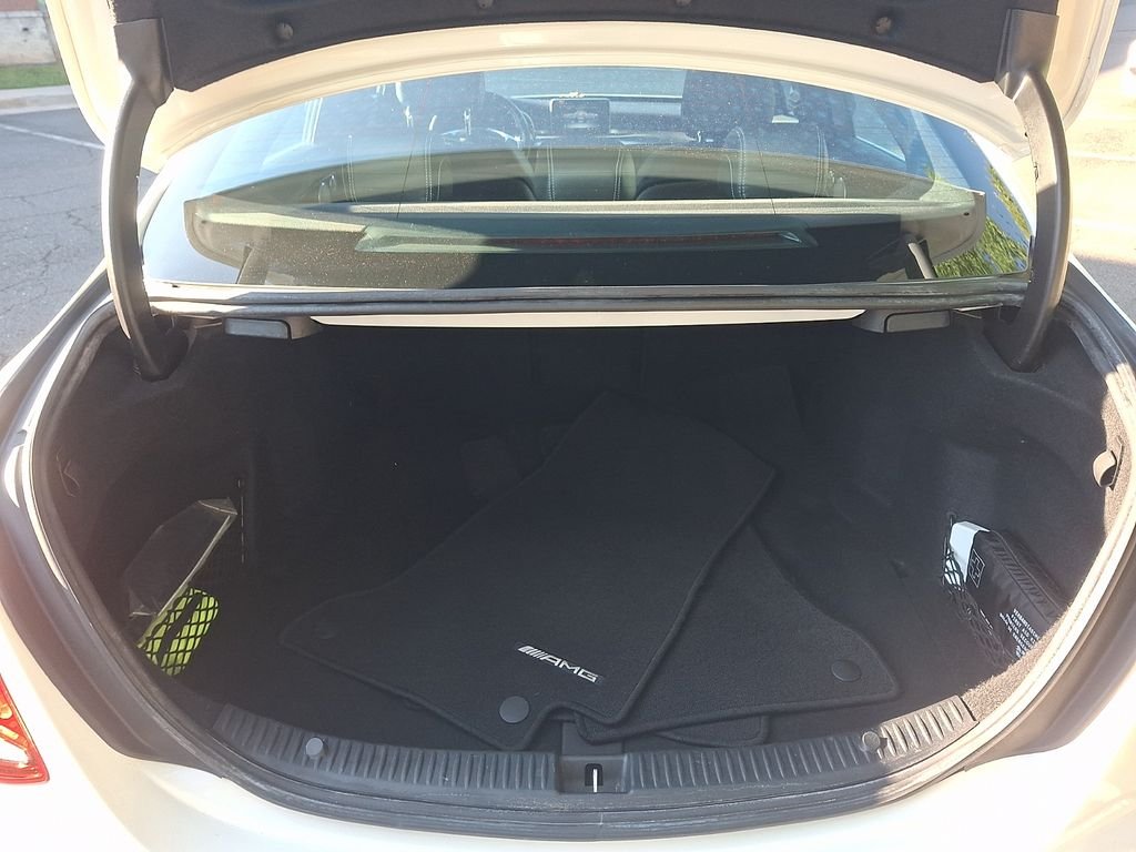 Used 2015  Mercedes-Benz C 400 image 26
