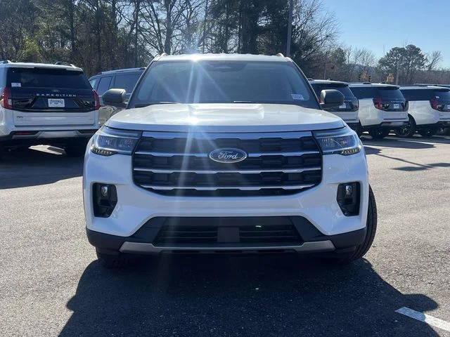 New 2026 Star White Metallic Tri-Coat Ford Active image 19