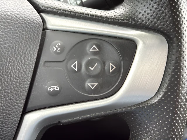 Used 2023 Silver GMC SLE image 18