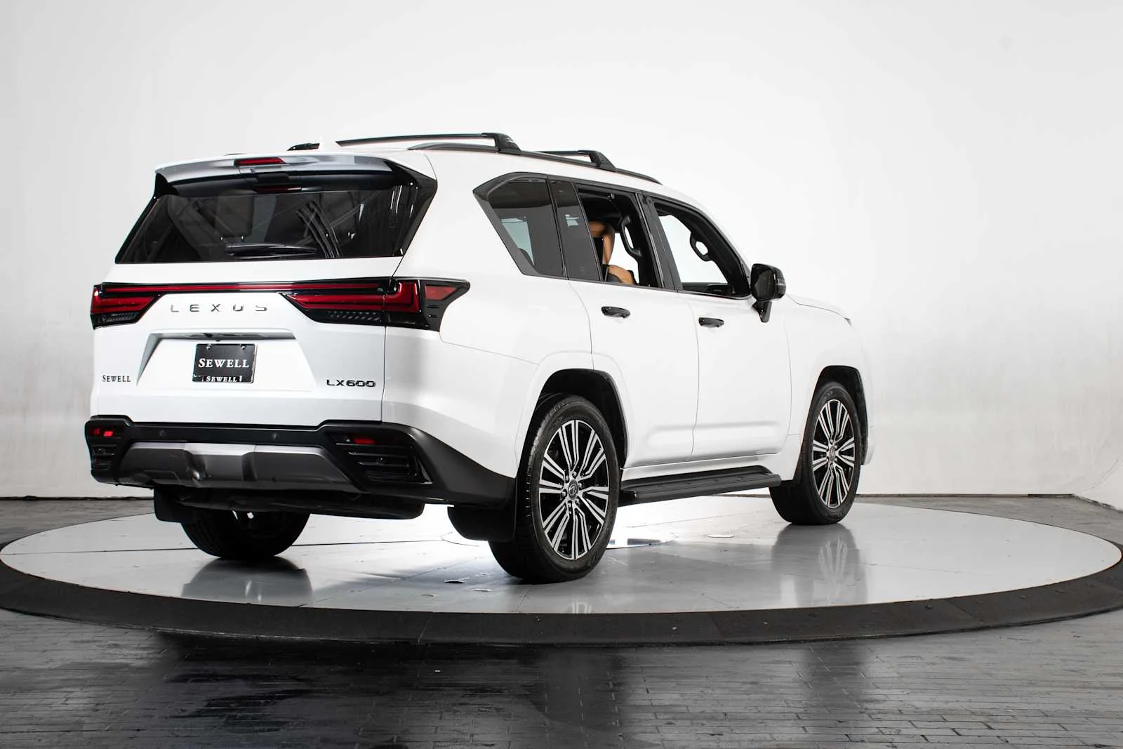 Used 2024 Eminent White Pearl Lexus Luxury image 7