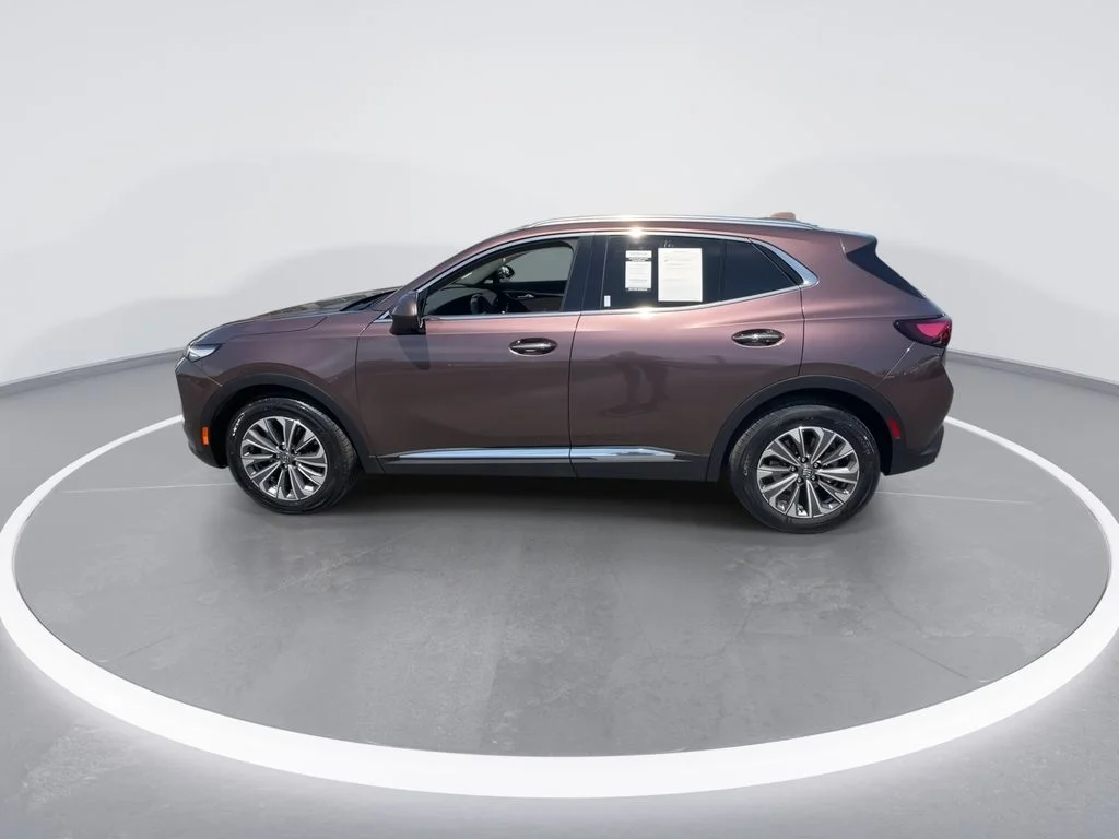 Used 2025 Purple Buick Preferred image 5