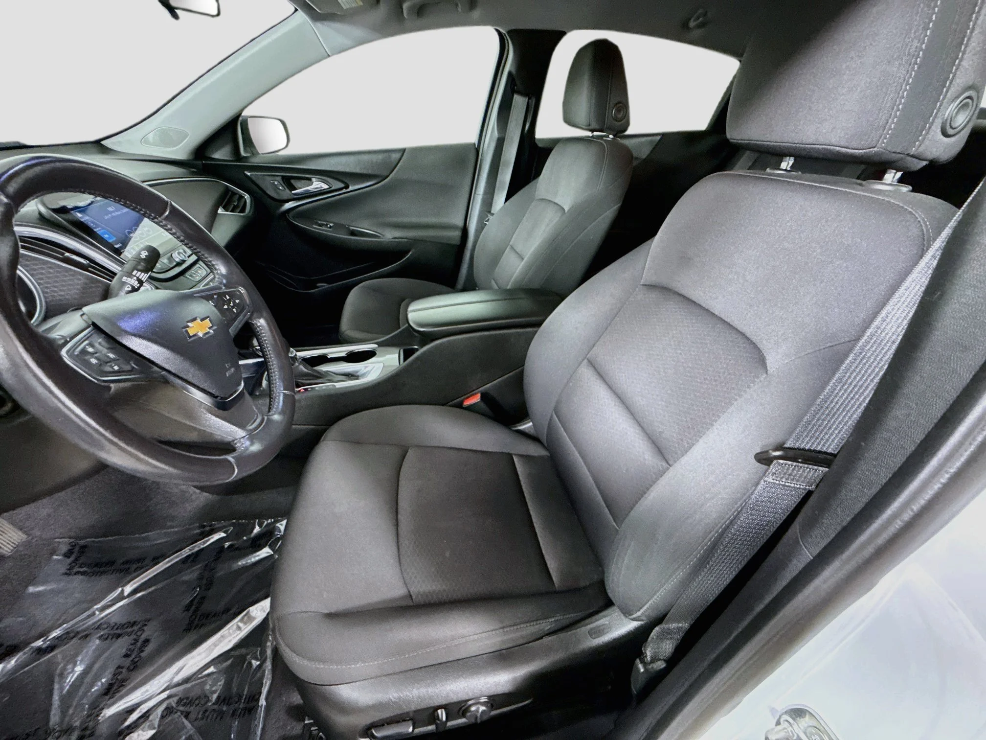 Used 2021 SUMMIT WHITE Chevrolet LT image 22