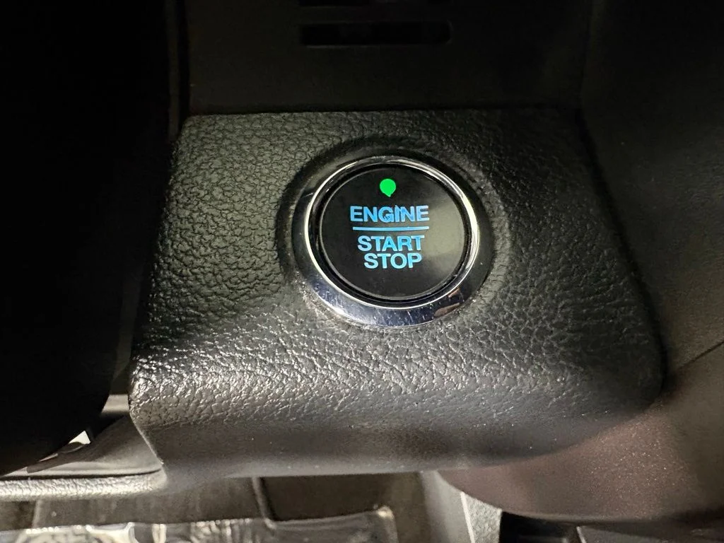 Used 2020 Black Ford Limited image 26