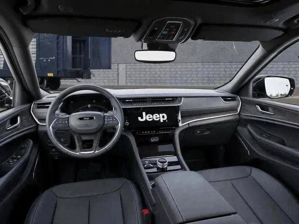 New 2026 Bright White Clearcoat Jeep Limited image 77
