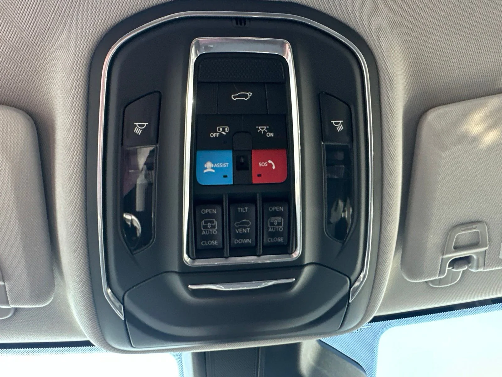 Used 2022 White Jeep 4xe image 77