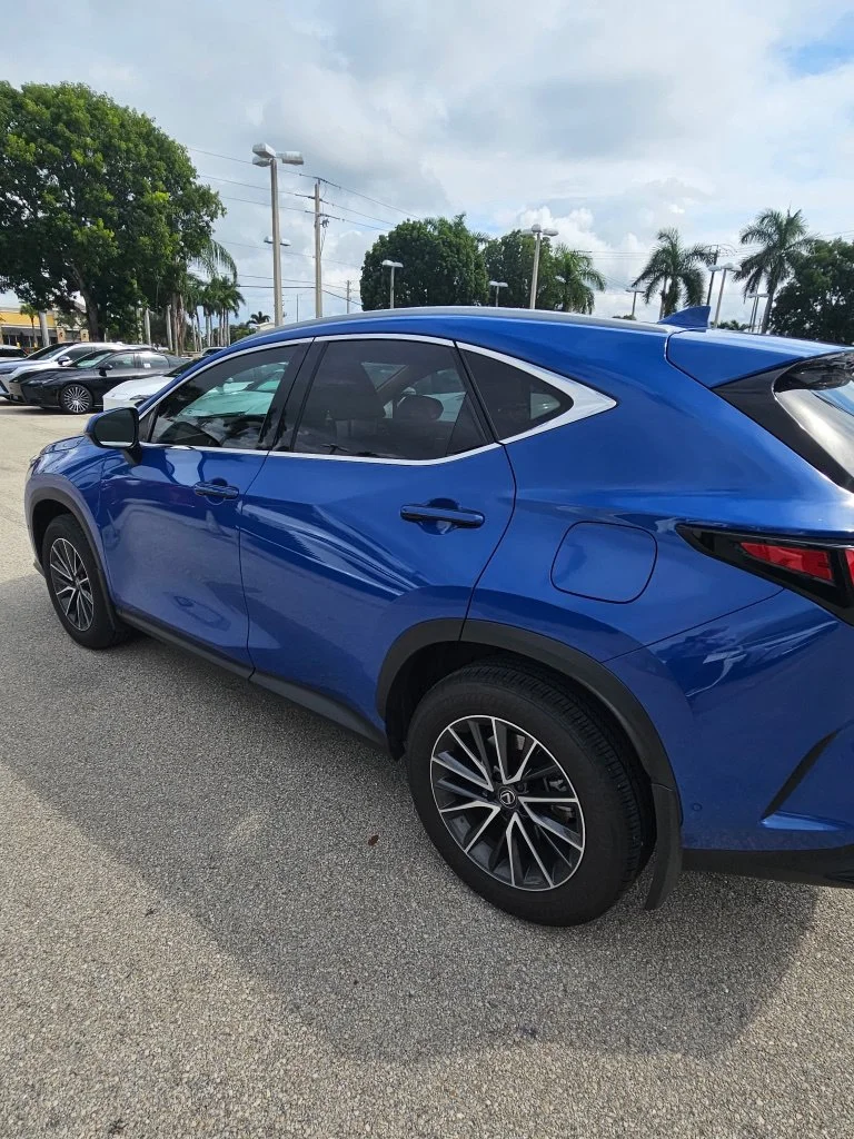 Used 2025  Lexus 350h Luxury image 7