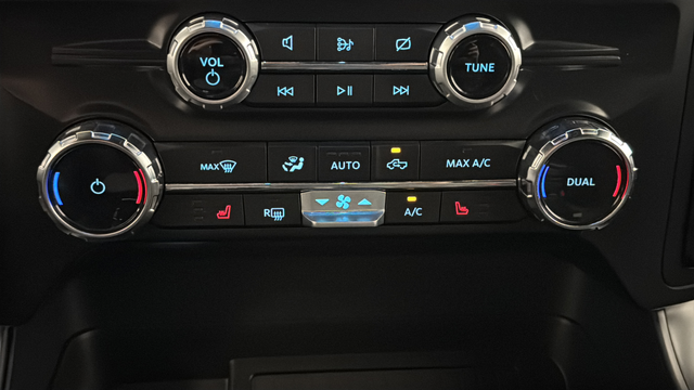 Used 2024 Antimatter Blue Metallic Ford XLT image 18