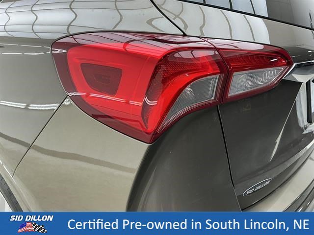 Used 2019 BRONZE ALLOY METALLIC Buick Premium image 22