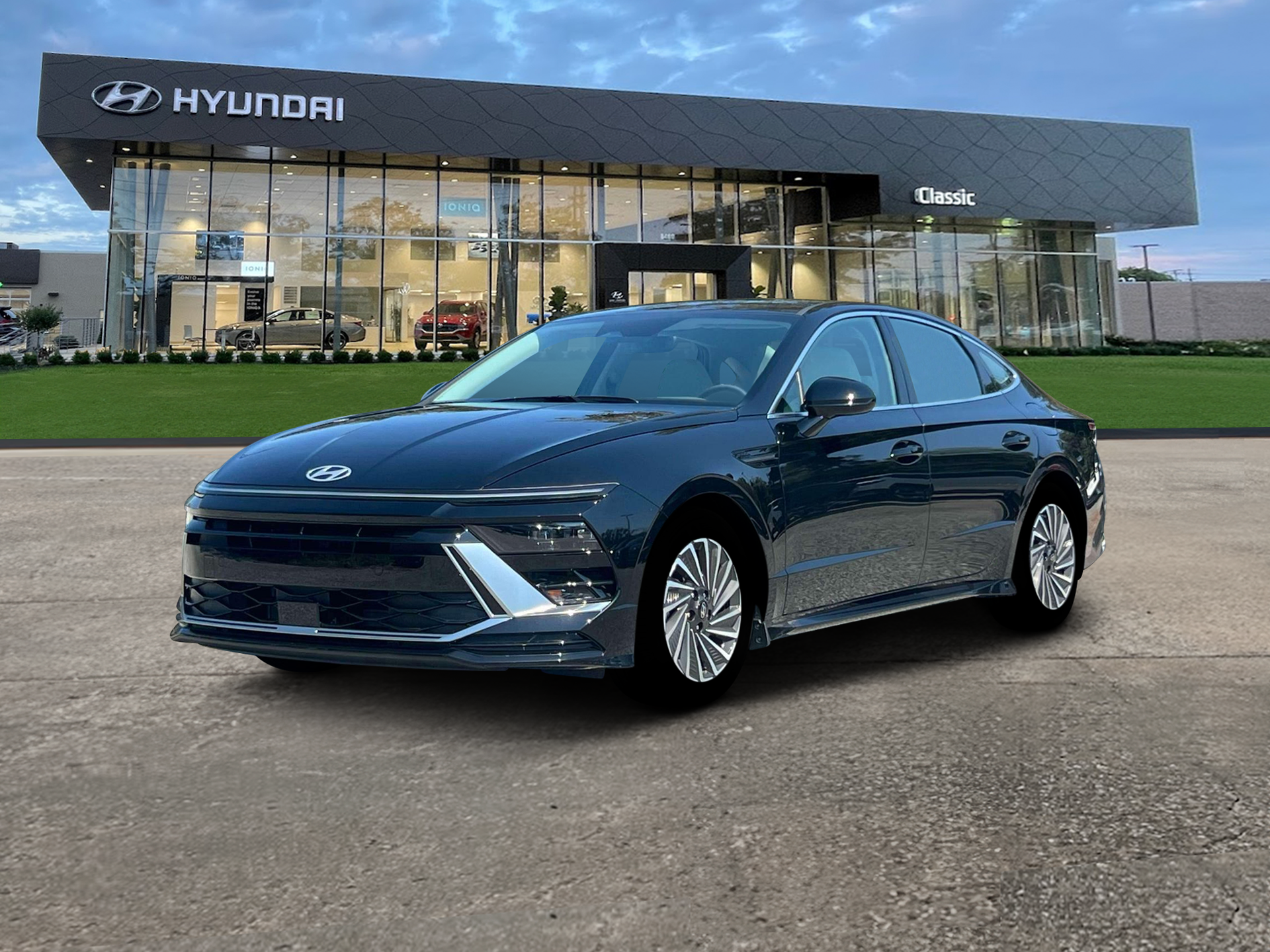 2025 Hyundai Sonata Hybrid SEL - Photo 1