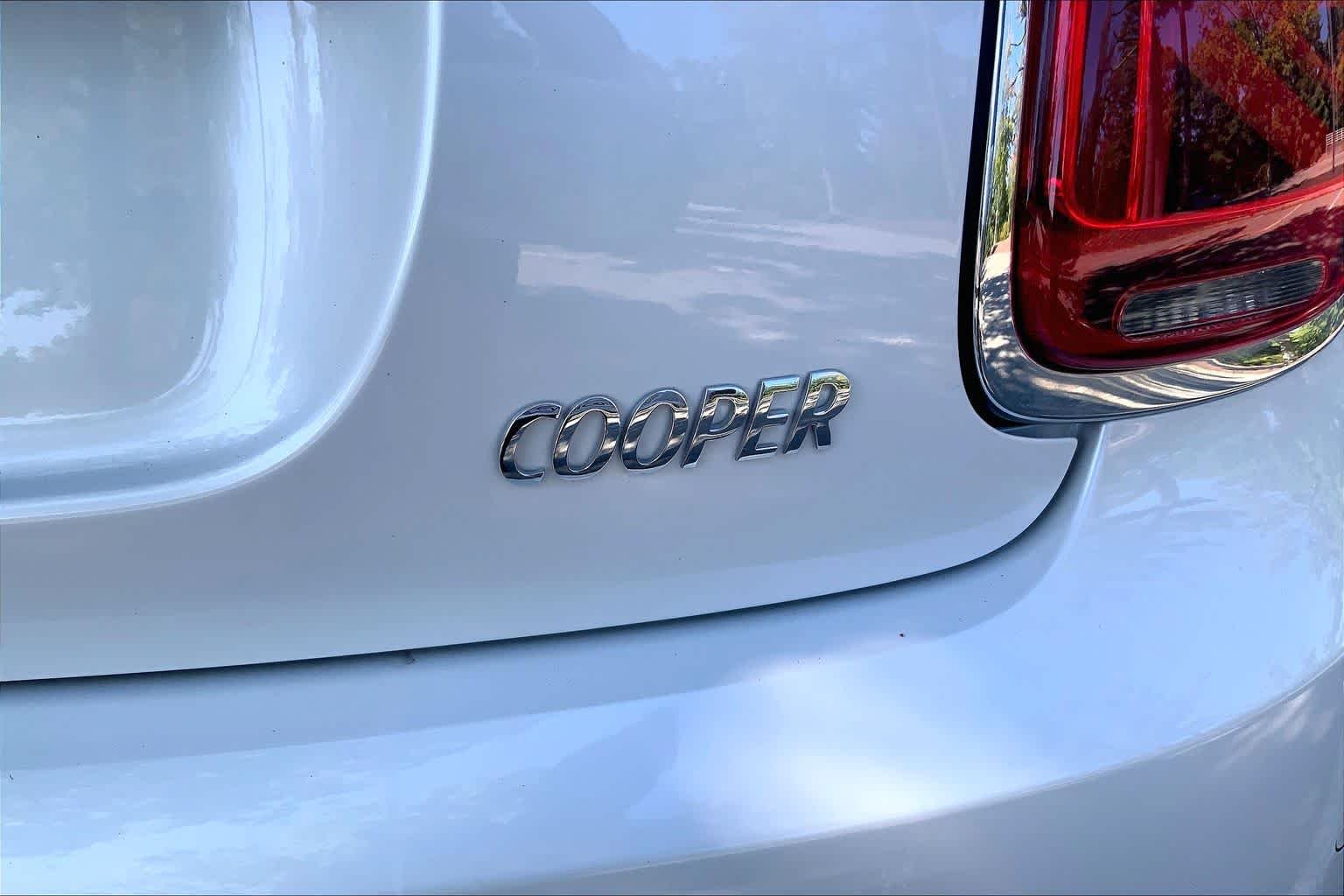 2024 MINI Hardtop 2 Door Base - Photo 9