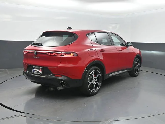 Used 2024 Red Alfa Romeo Veloce image 31