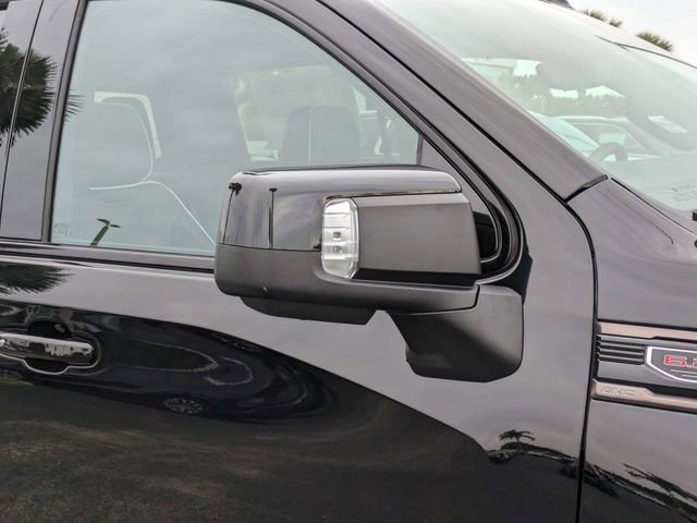 2026 GMC Sierra 1500 AT4X - Photo 11