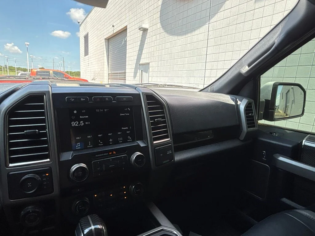 Used 2017  Ford Raptor image 15
