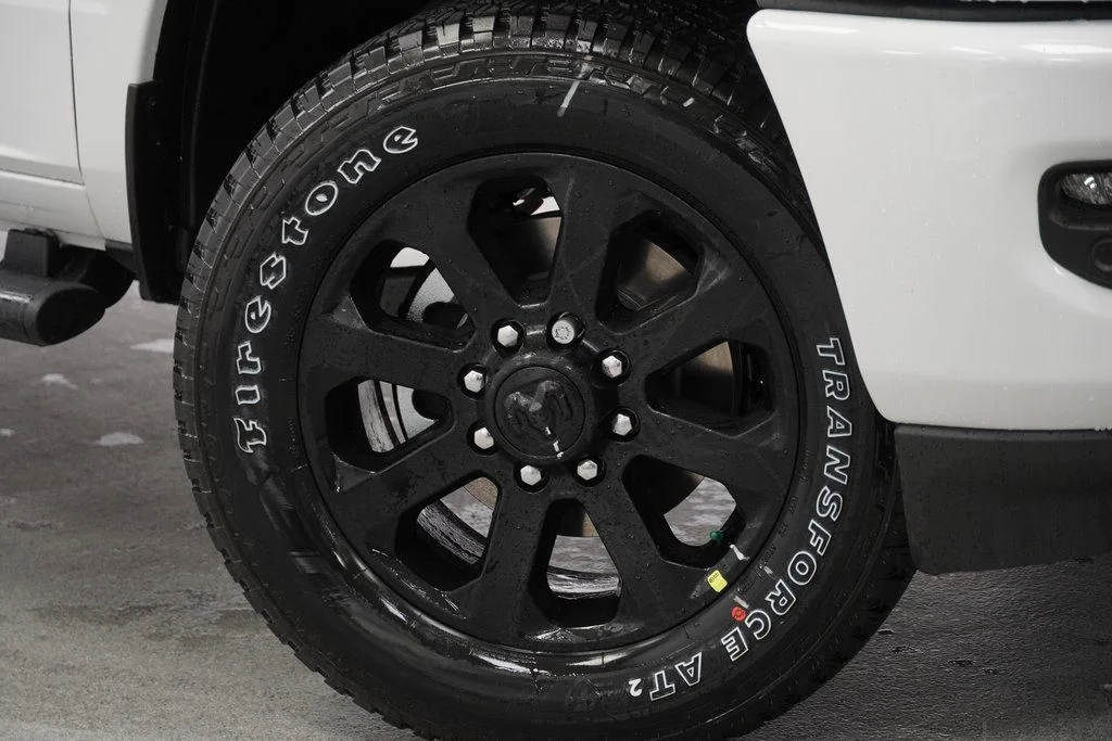 New 2026 Bright White Clear-Coat Exterior Paint RAM Tradesman image 4