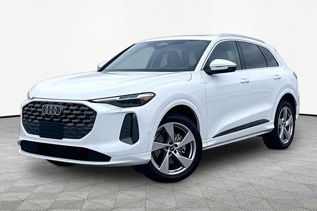 2025 Audi Q5 40 Premium Plus's photo