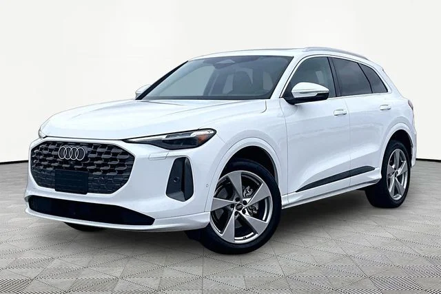 2025 Audi Q5 40 Premium Plus's photo