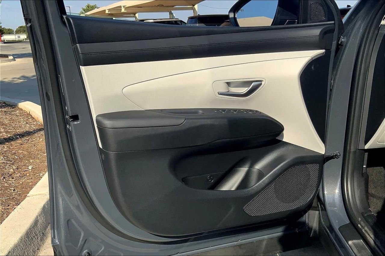 New 2026 Ecotronic Gray Hyundai SEL Premium FWD image 10