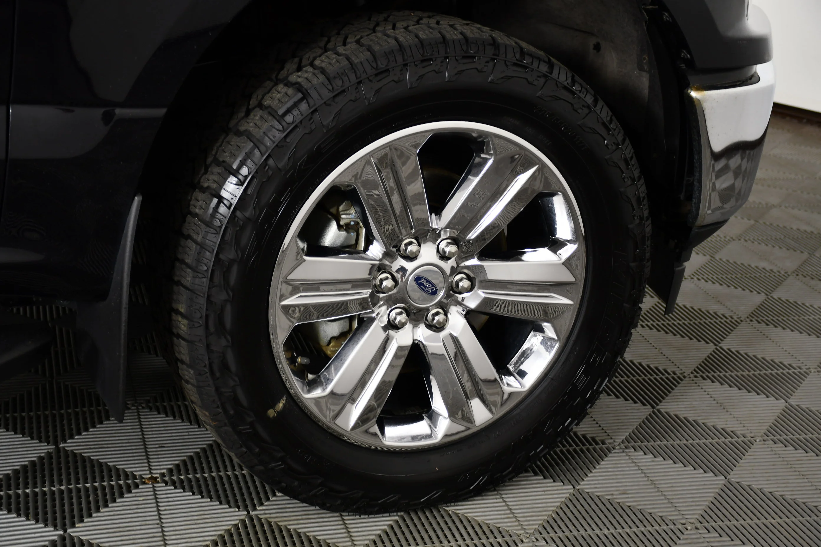 Used 2019 Black Metallic Ford XLT image 58