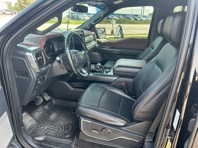 Used 2022  Ford XL image 10