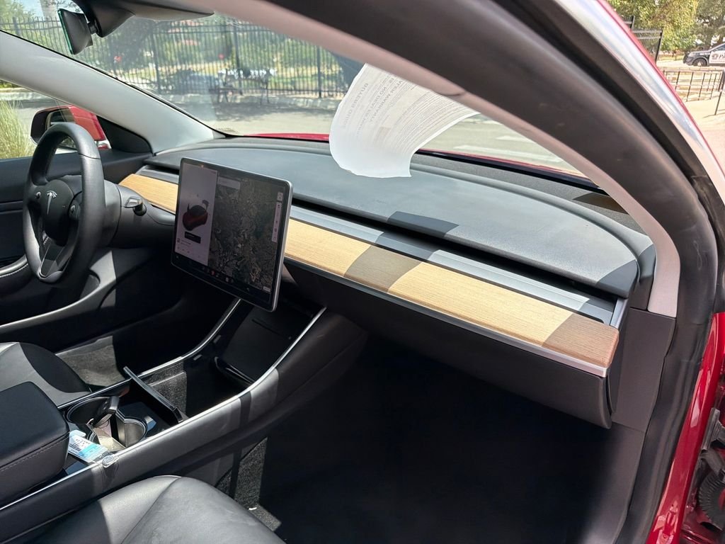 Used 2019 Red Tesla Long Range image 36
