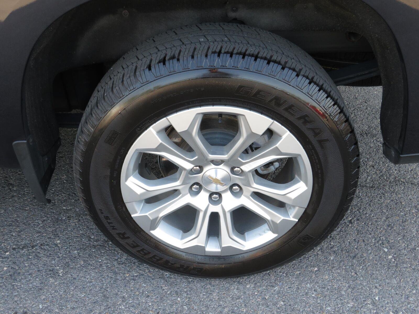 Used 2024 Dark Ash Metallic Chevrolet LTZ image 17