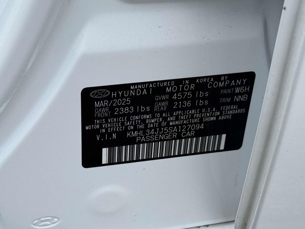 Certified Used 2025 White Hyundai SEL image 32
