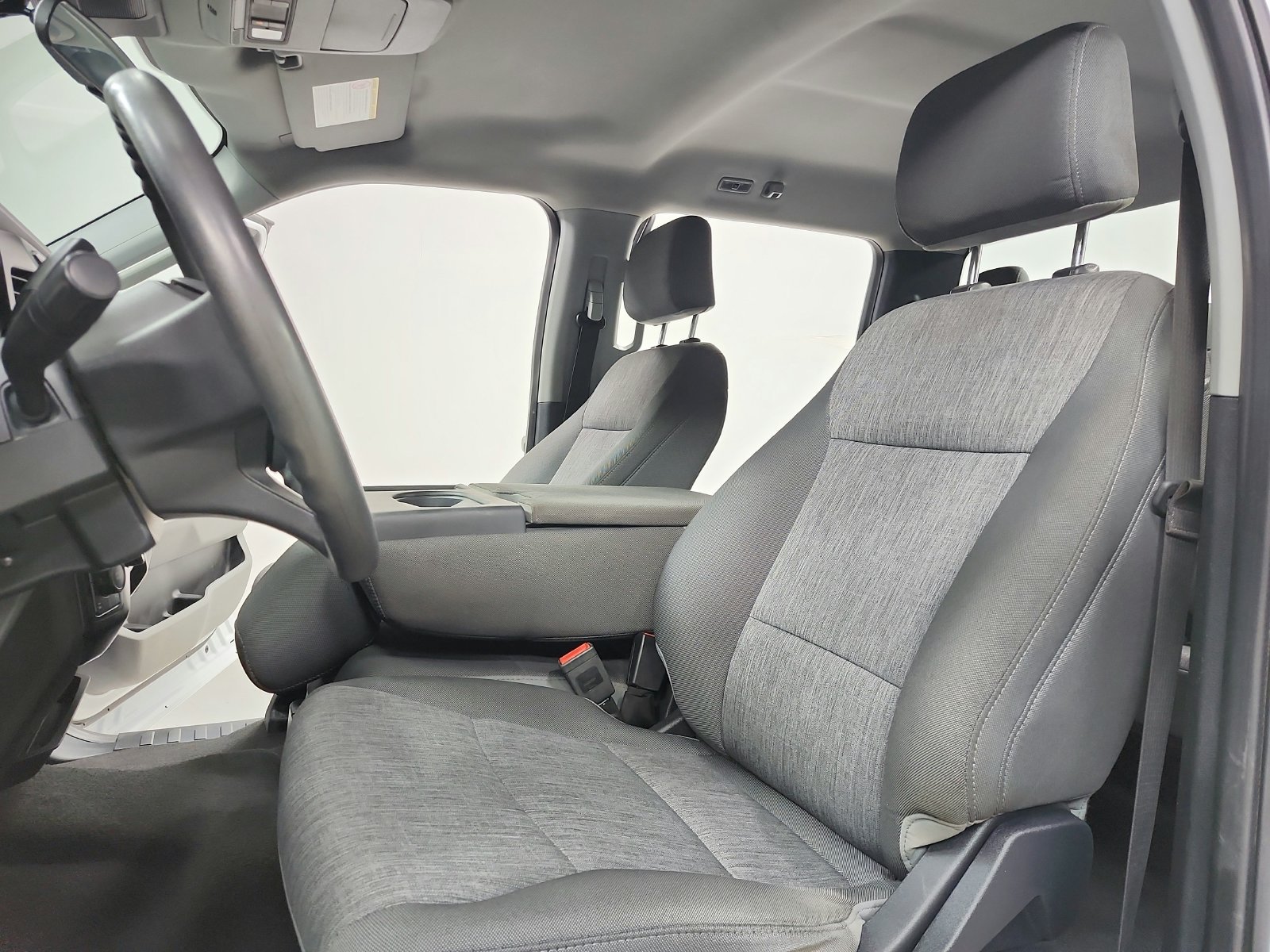 Used 2023 Oxford White Ford XL image 19