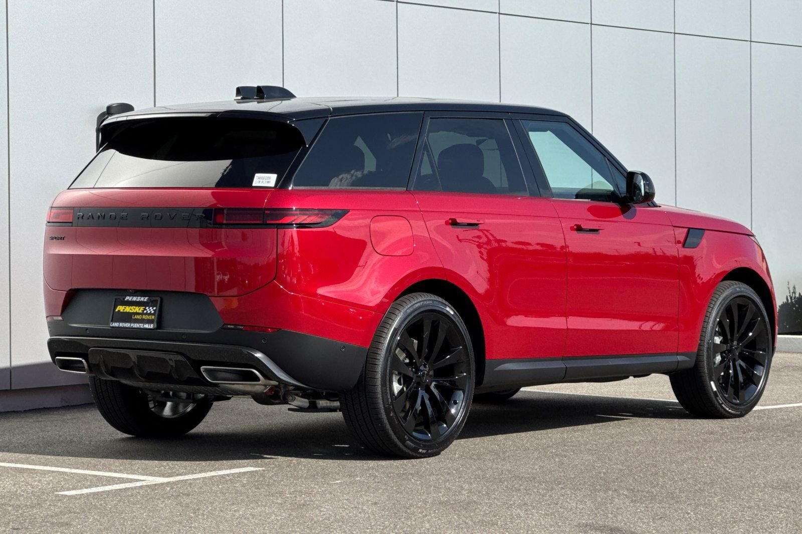 New 2026 Firenze Red Land Rover SE image 5
