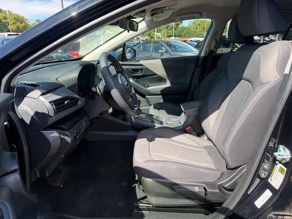 Used 2024 Crystal Black Silica Subaru Base image 17