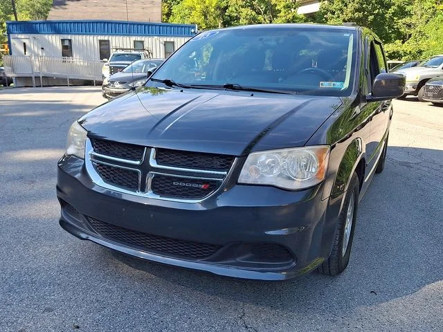 Used 2013 Gray Dodge SXT image 5