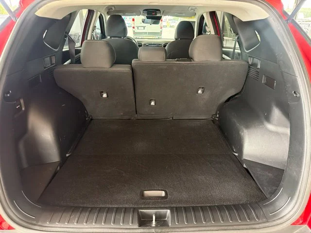 Used 2022 Red Hyundai SEL image 7