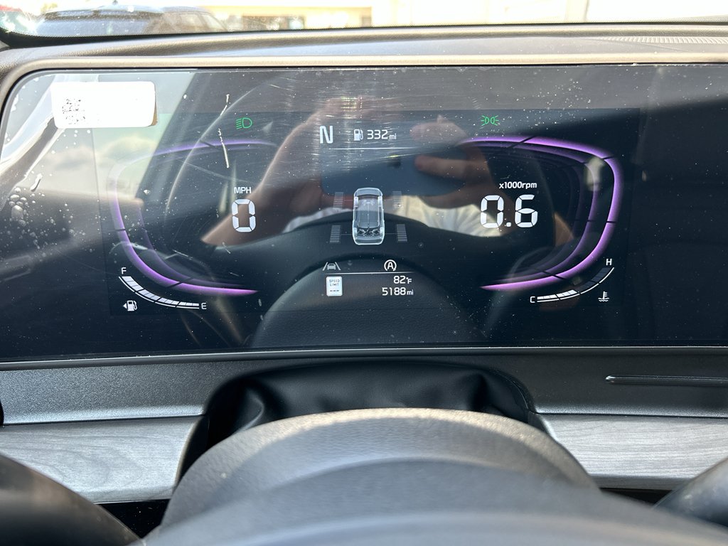 Certified Used 2024 Glacial White Pearl Kia X-Line image 28