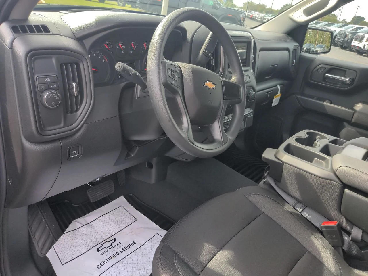 2026 Chevrolet Silverado 1500 Custom - Photo 10