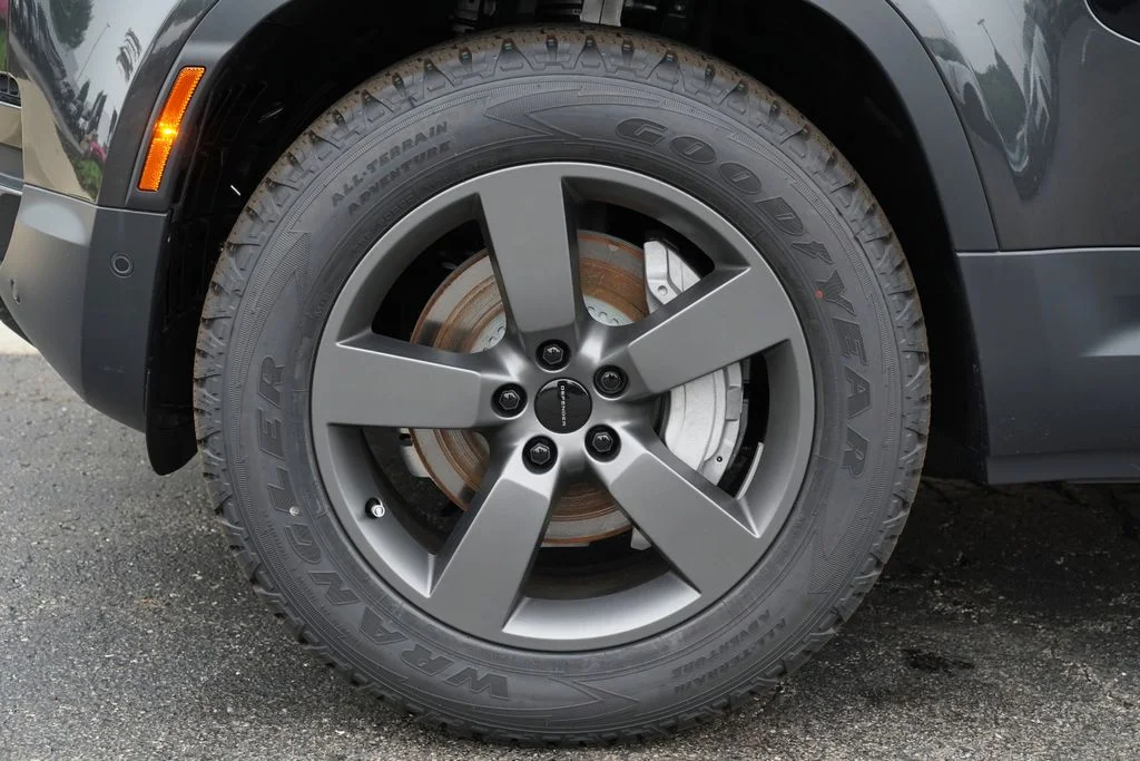New 2026 Carpathian Grey Land Rover S image 8