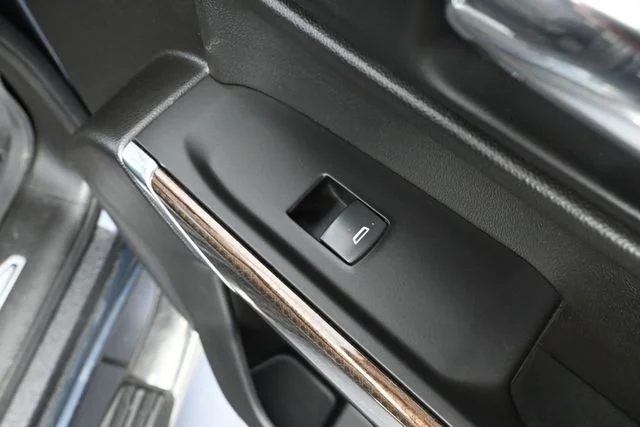 2022 Chevrolet Silverado 1500 Limited LT - Photo 46