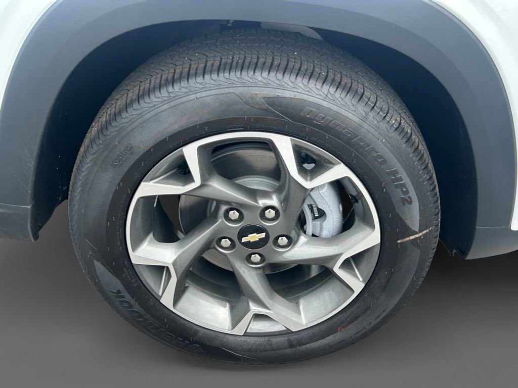 2026 Chevrolet Trax LT - Photo 8