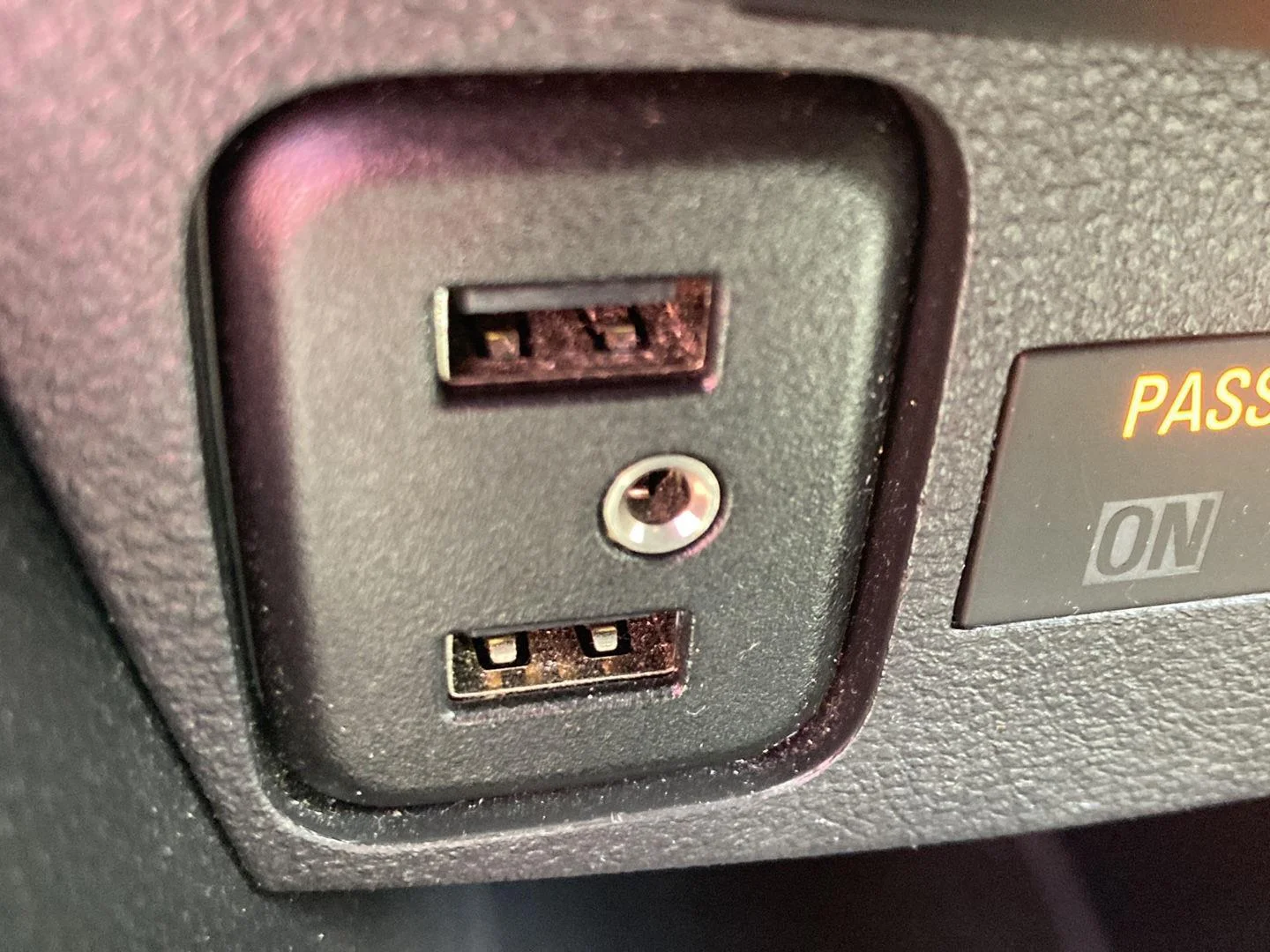 Used 2019 MOSAIC BLACK METALLIC Chevrolet LT image 21