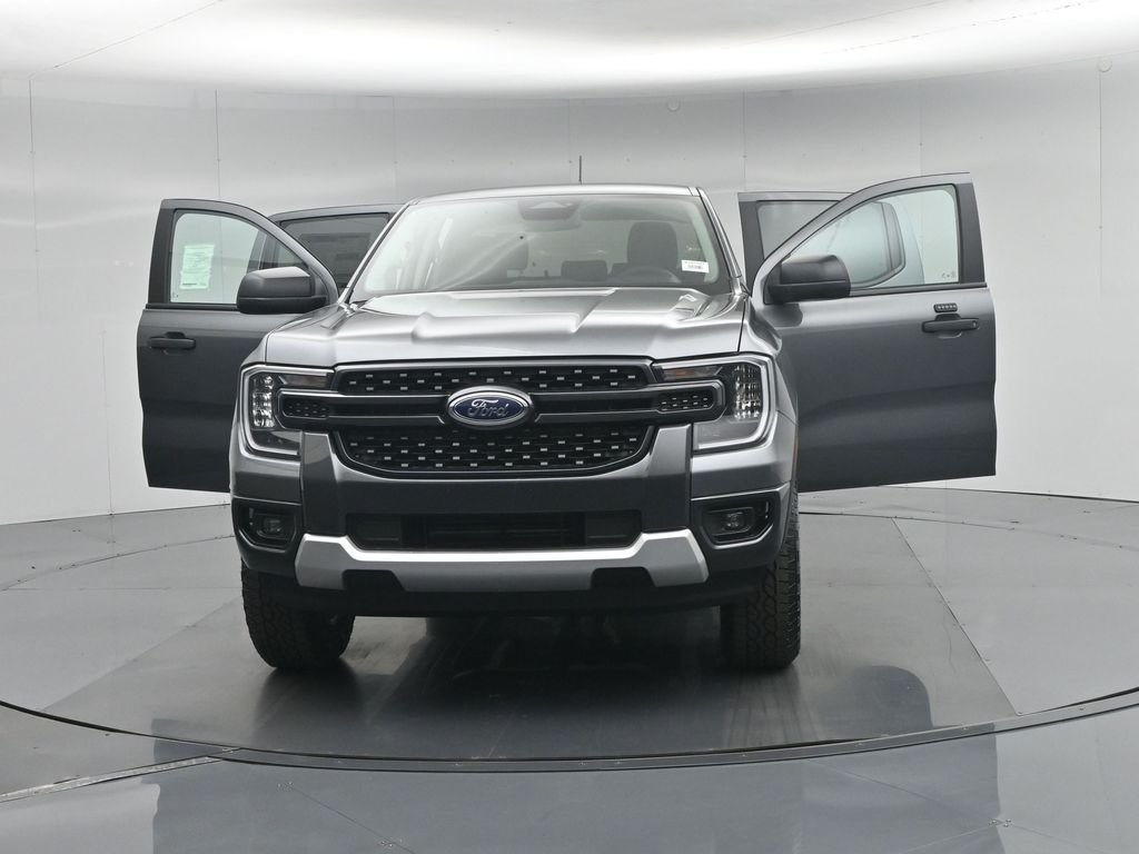 New 2026 Carbonized Gray Metallic Ford XLT image 28