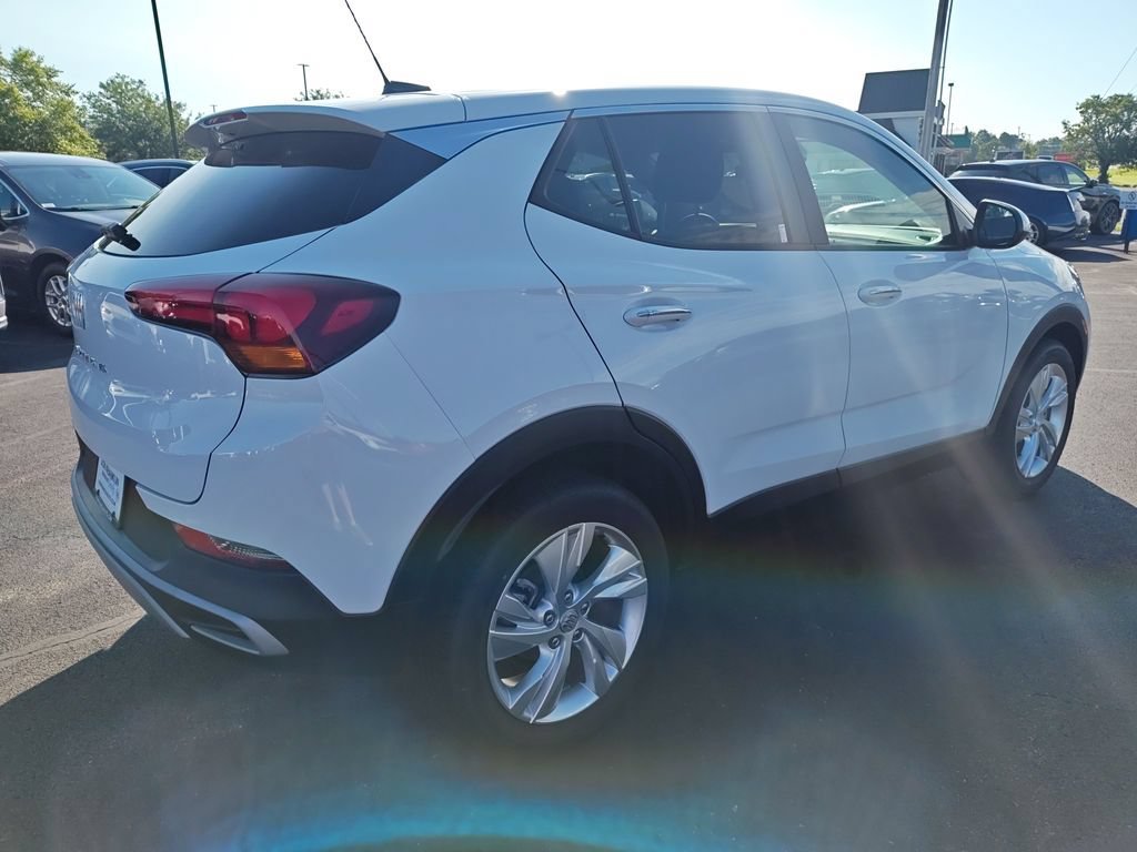 New 2026 Summit White Buick Preferred image 5