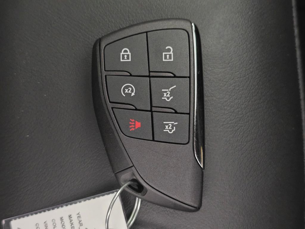 2025 Chevrolet Suburban Z71 - Photo 37