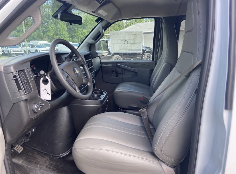 2026 Chevrolet Express Passenger LS - Photo 13