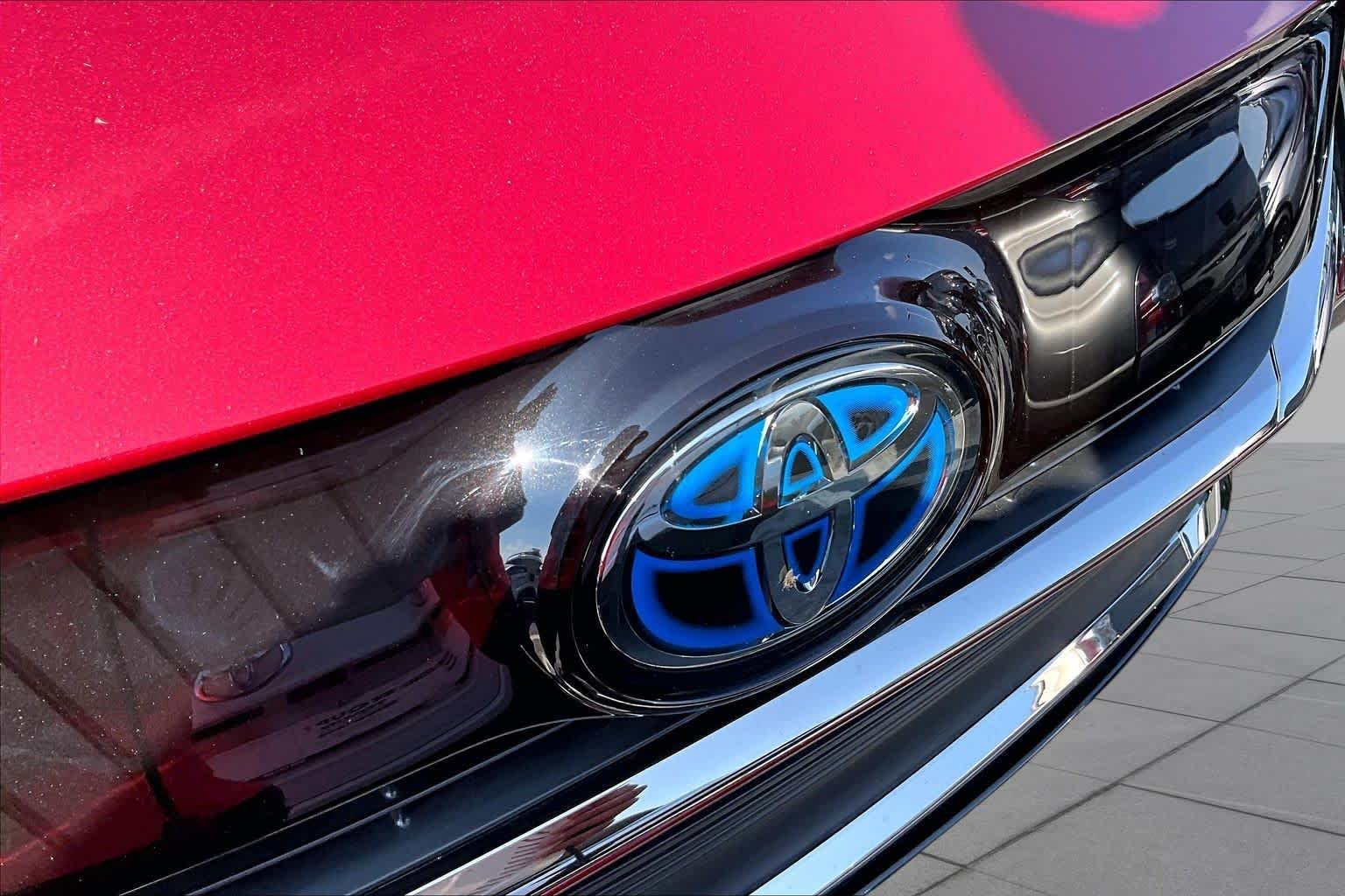 Used 2024 Ruby Flare Pearl Toyota LE image 28